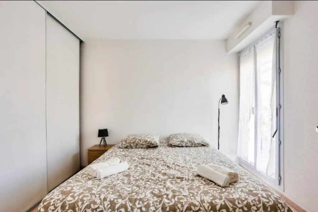 Appartement T3 Climatise Avec Piscine Et Plages A Pied Saint-Raphaël Frankreich