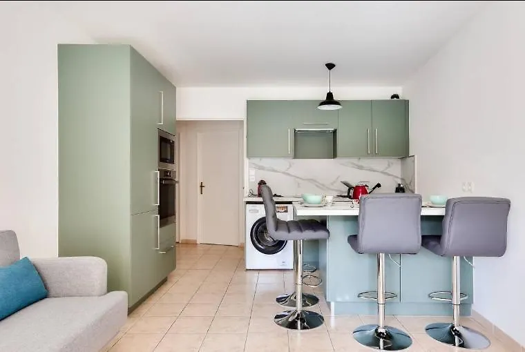 Apartment Appartement T3 Climatise Avec Piscine Et Plages A Pied Saint-Raphael