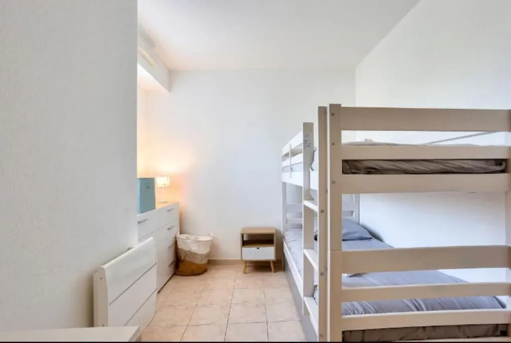 Appartement T3 Climatise Avec Piscine Et Plages A Pied Saint-Raphael  Apartment