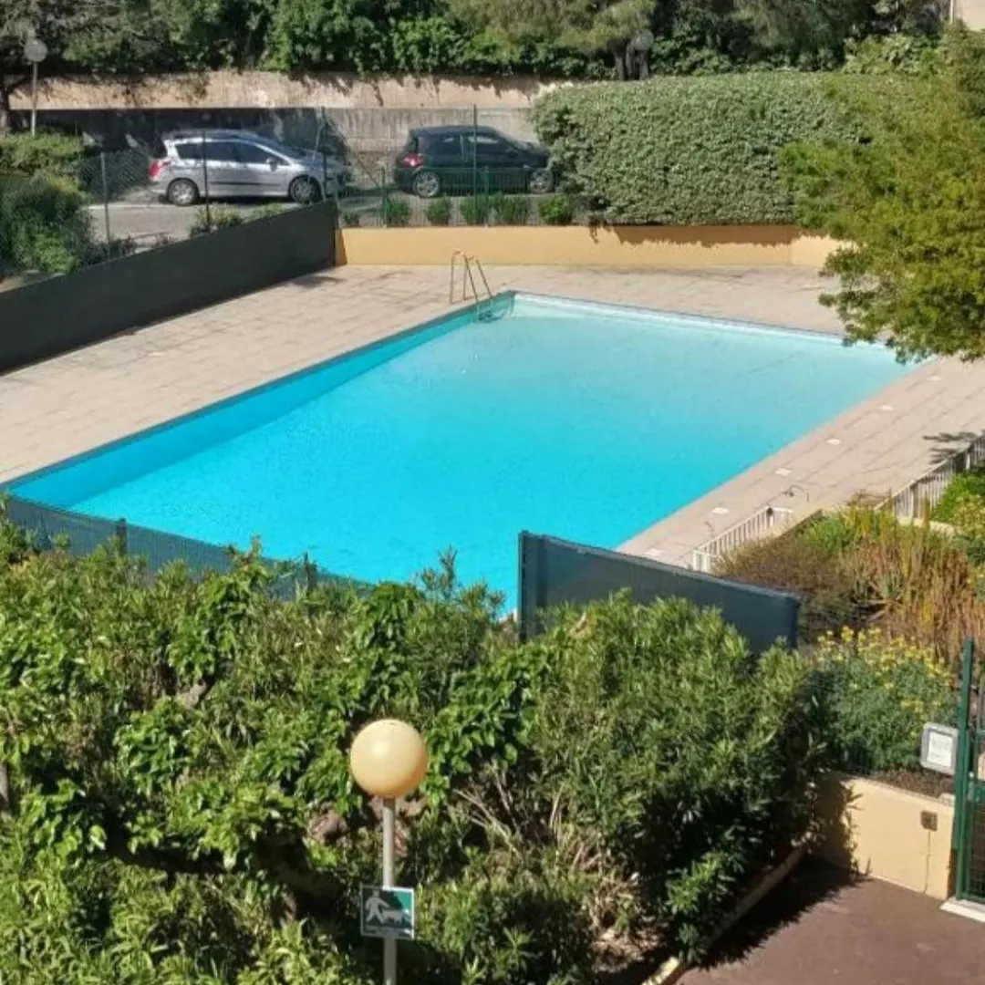Appartement T3 Climatise Avec Piscine Et Plages A Pied Saint-Raphael